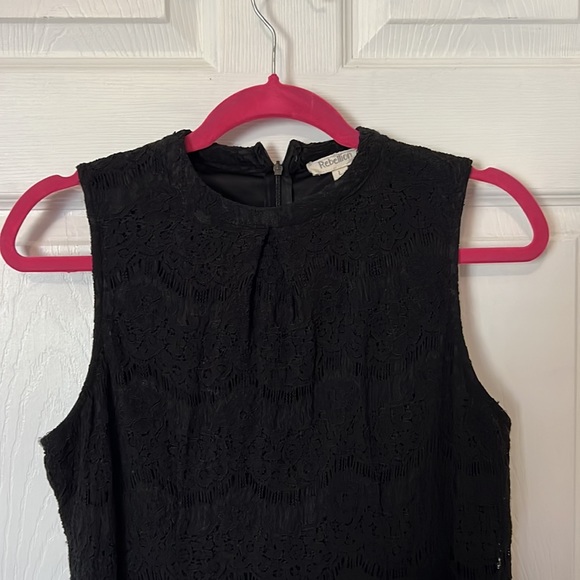 Lace Sleeveless LBD with High Neckline - Picture 3 of 3